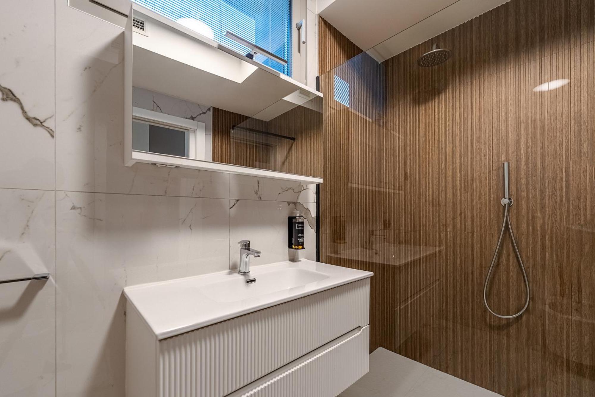 Cremona Inn Aparthotel エクステリア 写真